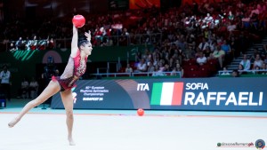 raffaeli sofia ita sfe05865 copia simone ferraro ph